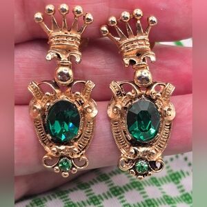 Vintage Goldtone & Emerald Green Rhinestone Crown Screwback Earrings